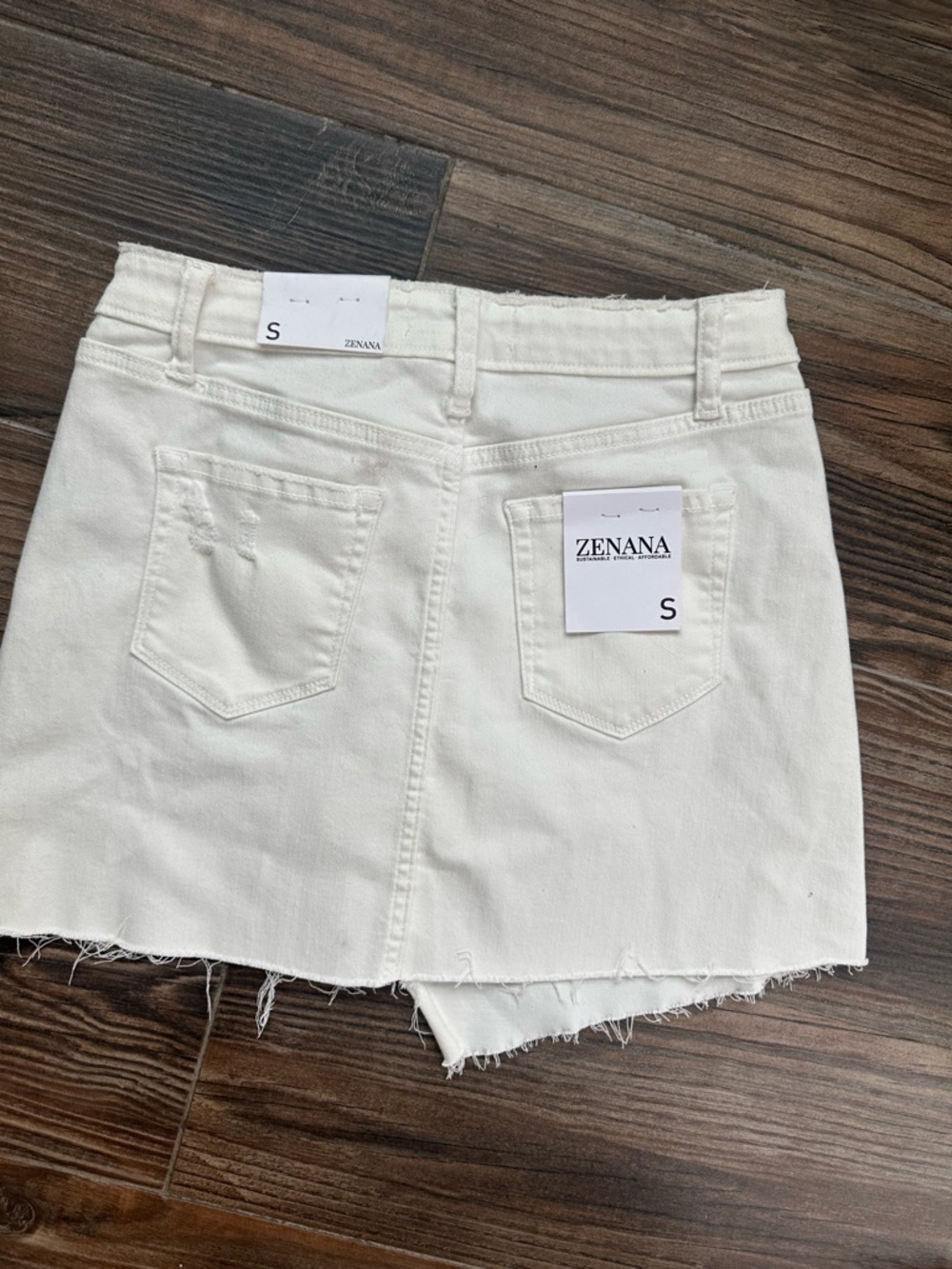 Zenana Outfitters White Denim Raw-Edge Mini Skort - Picture 6 of 12